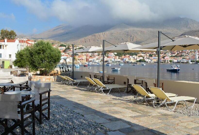هتل Aretanassa