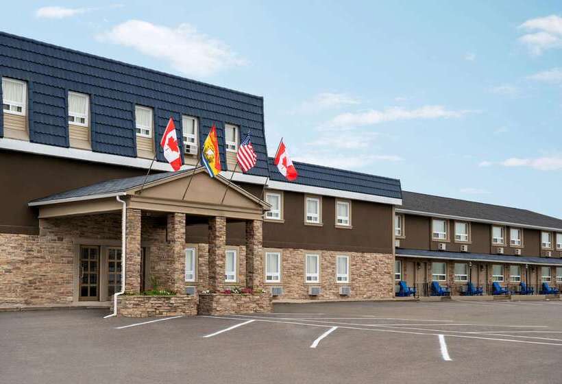 هتل Days Inn By Wyndham Fredericton