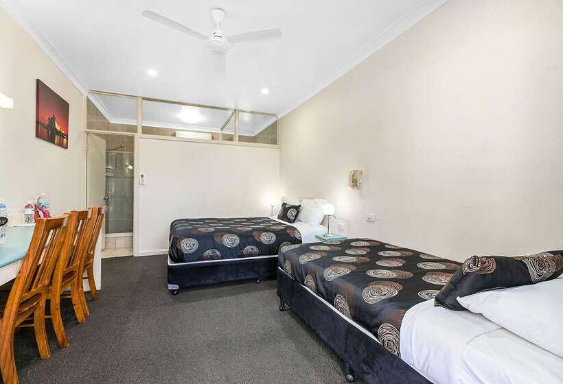 בית מלון כפרי Econo Lodge Park Lane