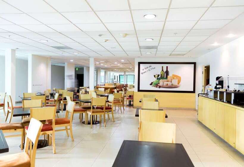 فندق Excellence Express & Suites