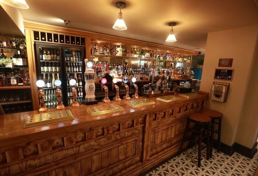 호텔 Green Lodge, Wirral By Marston S Inns