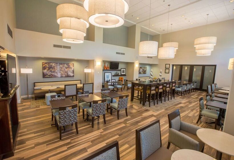 هتل Hampton Inn & Suites Berkshires Lenox