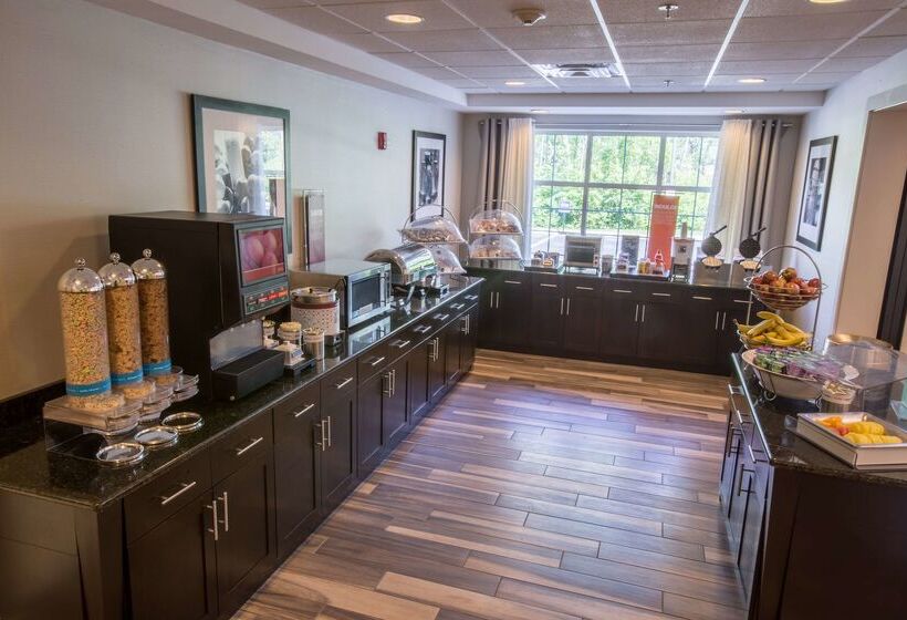 هتل Hampton Inn & Suites Berkshires Lenox