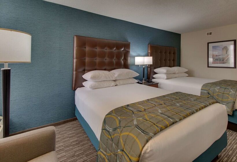 Отель Pear Tree Inn St Louis Airport