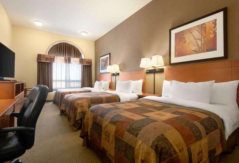 בית מלון כפרי Ramada By Wyndham Drayton Valley