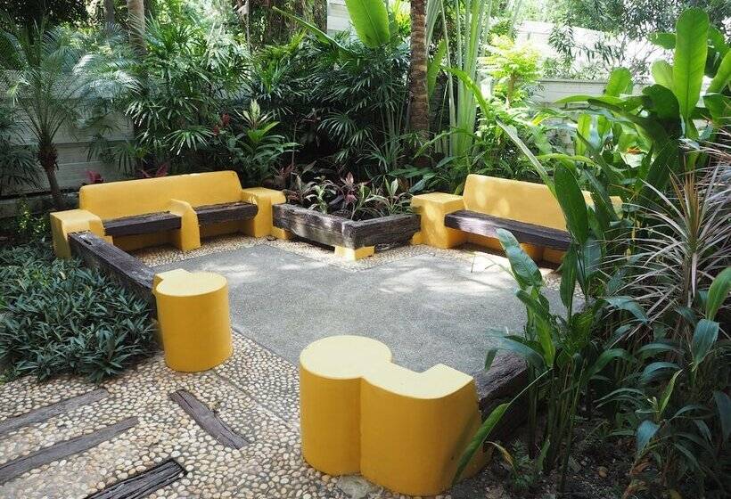 Lima Bella Resort