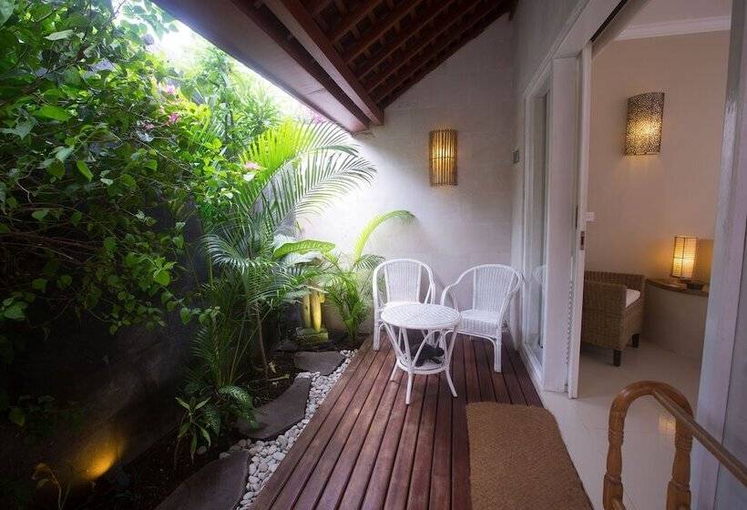 هتل Scallywags Smugglers