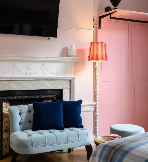 Bed and Breakfast Queen Charlotte Guesthouse