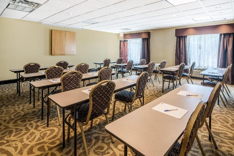 Holiday Inn Express Hotel & Suites North East, An Ihg