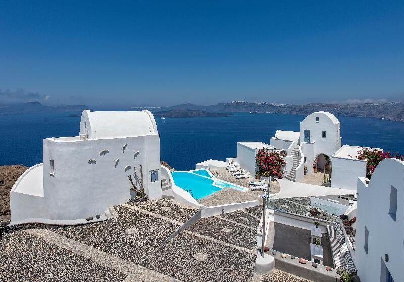 Apanemo Hotel & Suites