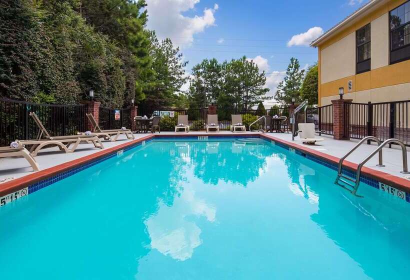 فندق Best Western Hiram Inn And Suites