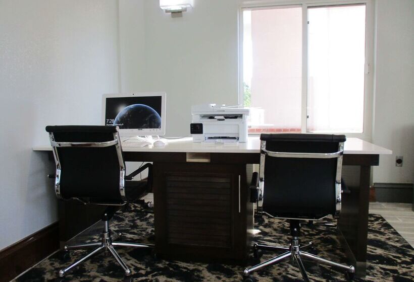 Best Western Plus Philadelphia Choctaw Hotel And Suites