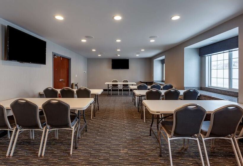 ホテル Best Western Plus Woodstock Inn & Suites