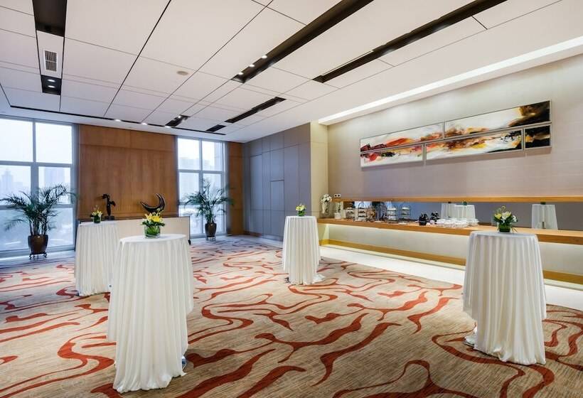 هتل Crowne Plaza Xiangyang, An Ihg