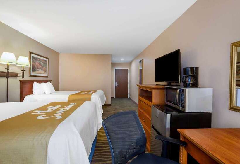 酒店 Days Inn & Suites By Wyndham Cuba