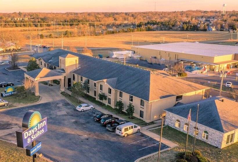 酒店 Days Inn & Suites By Wyndham Cuba