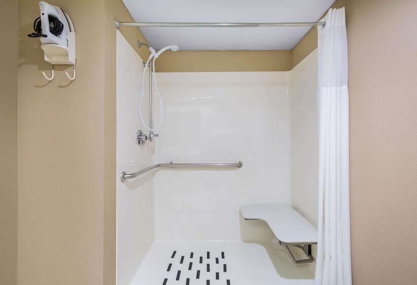 酒店 Days Inn & Suites By Wyndham Cuba