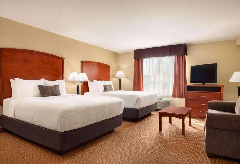 בית מלון כפרי Days Inn & Suites By Wyndham Sherwood Park Edmonton