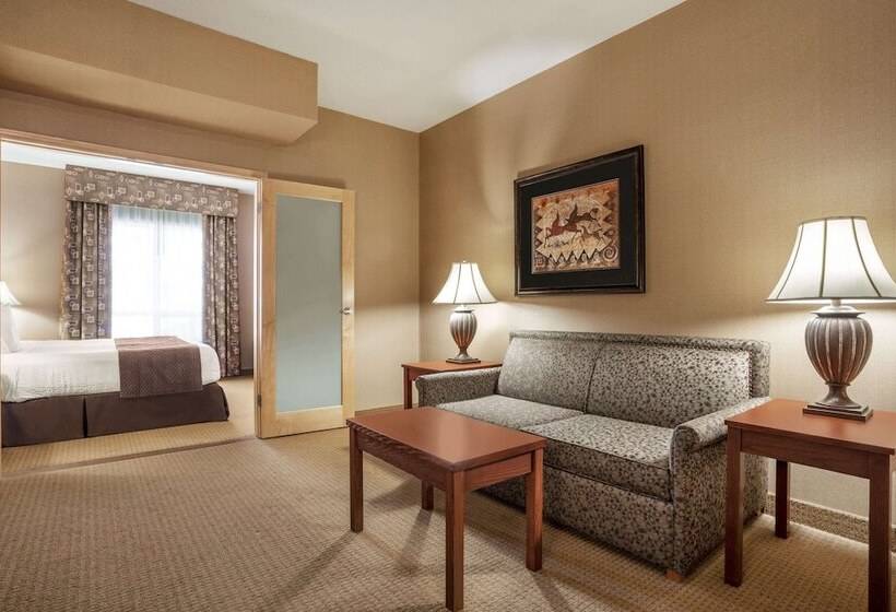 בית מלון כפרי Days Inn & Suites By Wyndham Strathmore