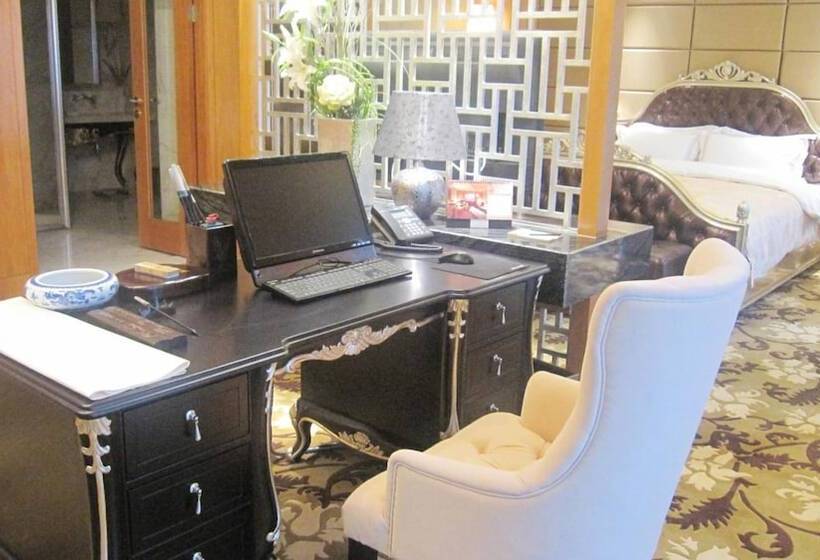 Отель Glarun Jinling