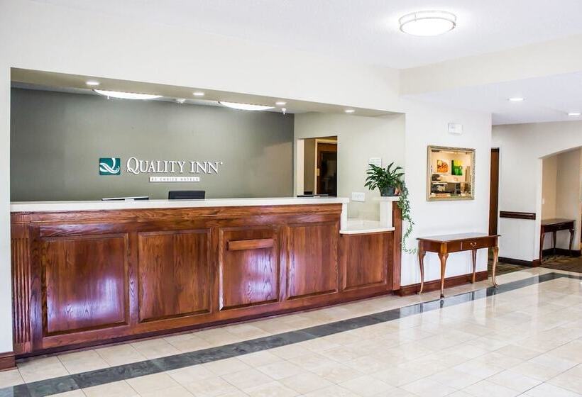 ホテル Quality Inn Fuquay Varina East