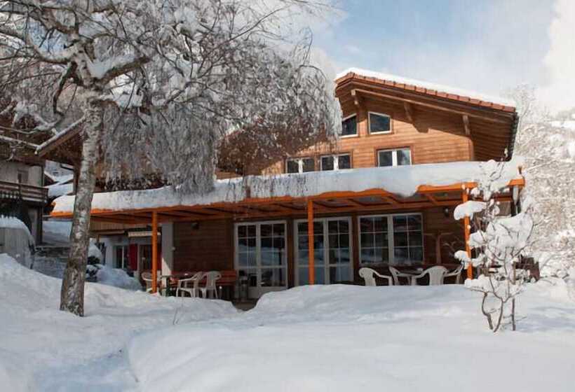 Valley Hostel