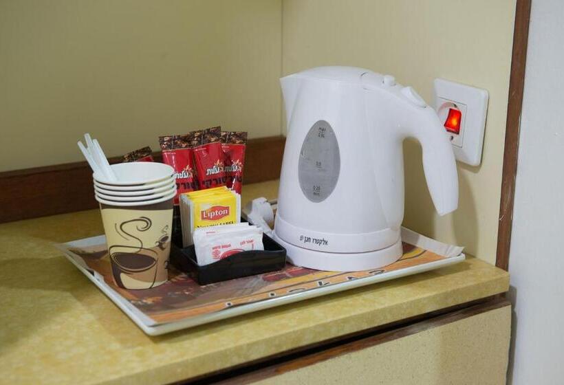 Hi   Ein Gedi Hostel