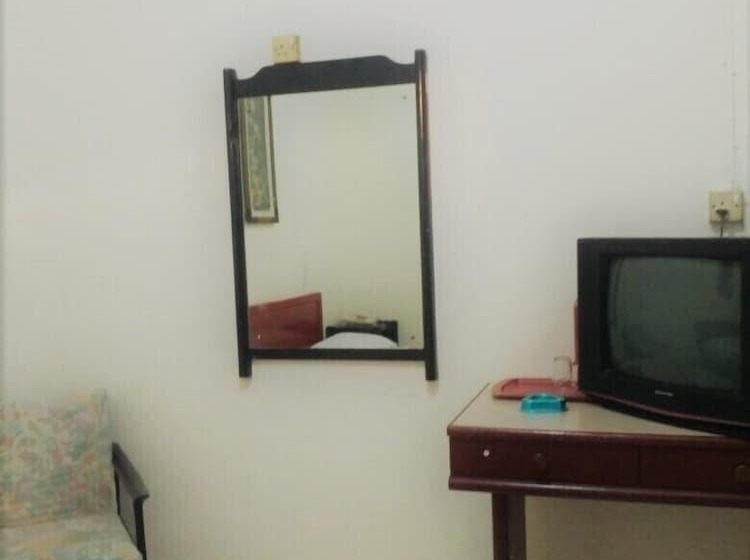 فندق Ang S