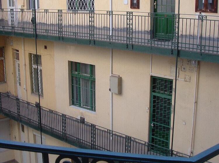 Ace Hostel