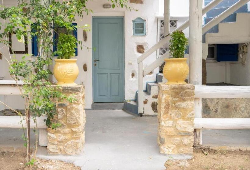 فندق Alexandros By The Beach   Serifos