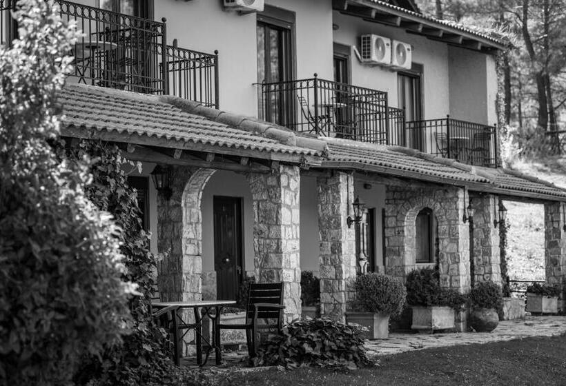ホテル Aphrodite's Inn Kalavrita