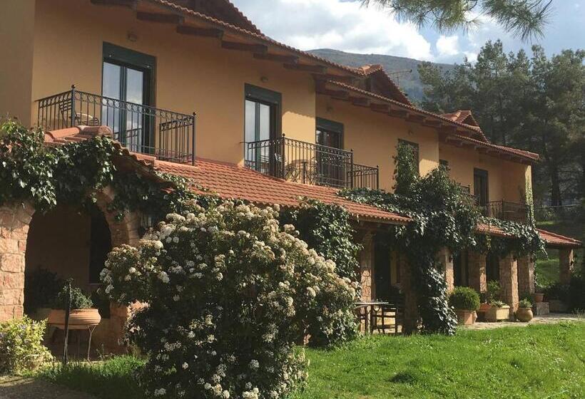 ホテル Aphrodite's Inn Kalavrita