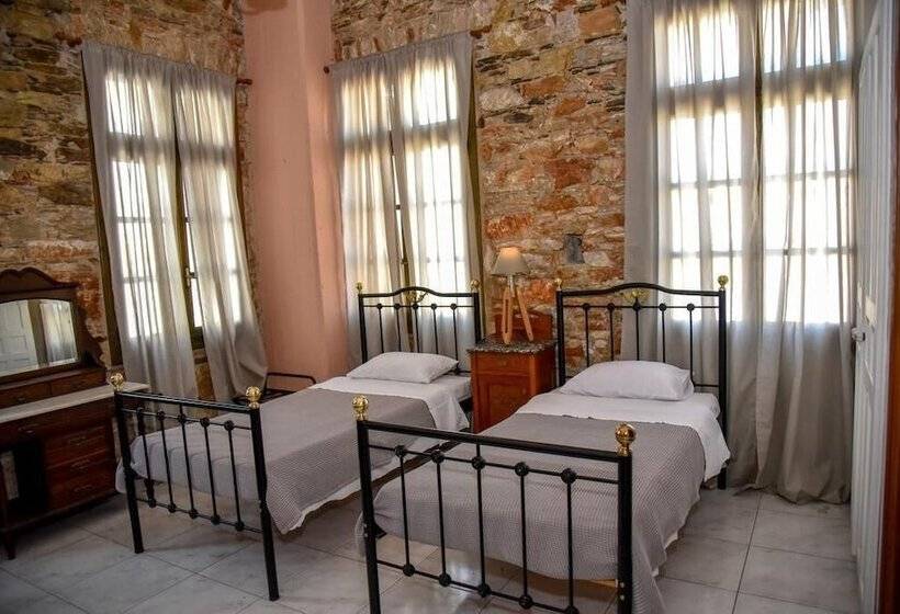 هتل Axilleion Guest House