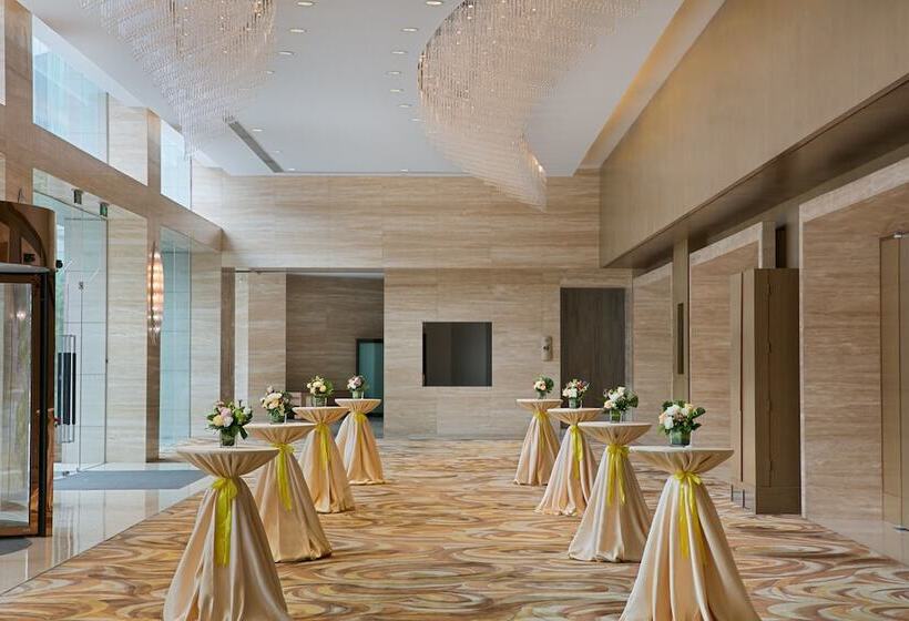 호텔 Crowne Plaza Zhongshan Wing On City, An Ihg