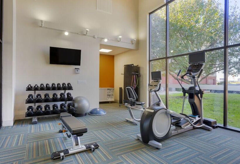 Holiday Inn Express Hotel & Suites Harrison By Ihg