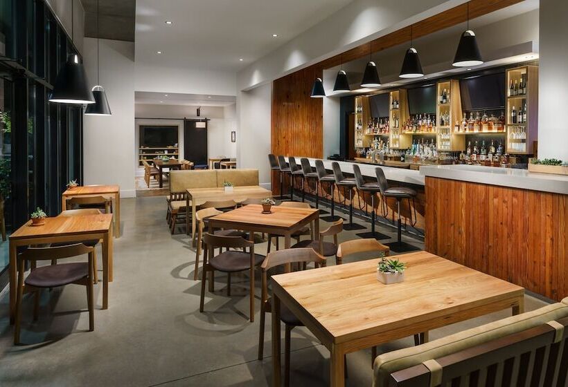 فندق Indigo Athens   University Area, An Ihg
