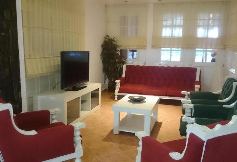 هتل Ata Lagoon Beach