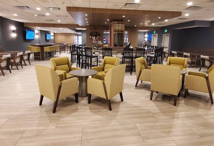 هتل Crowne Plaza Chicago Northbrook, An Ihg