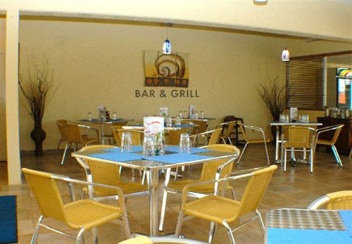 هتل El Faro Suites & Conference Center