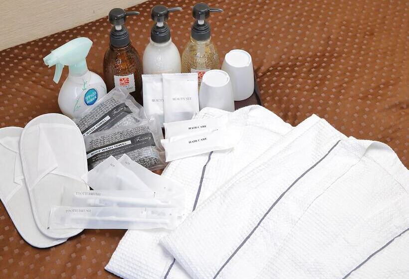 فندق Grampus Inn Osaka