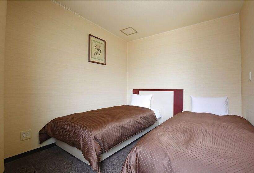 فندق Grampus Inn Osaka