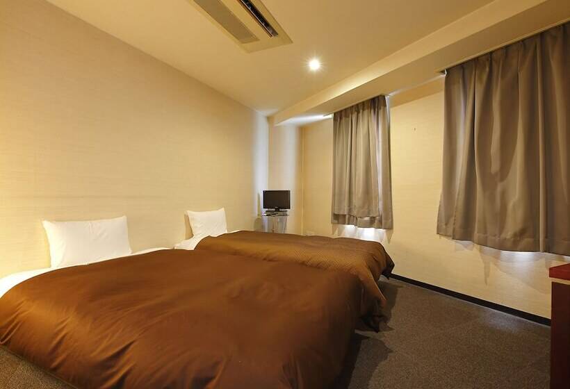 فندق Grampus Inn Osaka