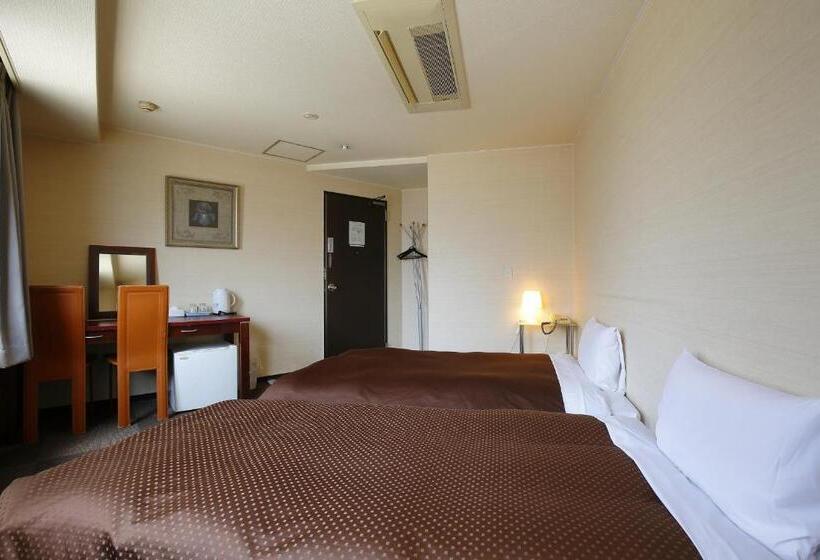فندق Grampus Inn Osaka