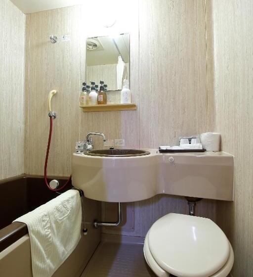 فندق Grampus Inn Osaka