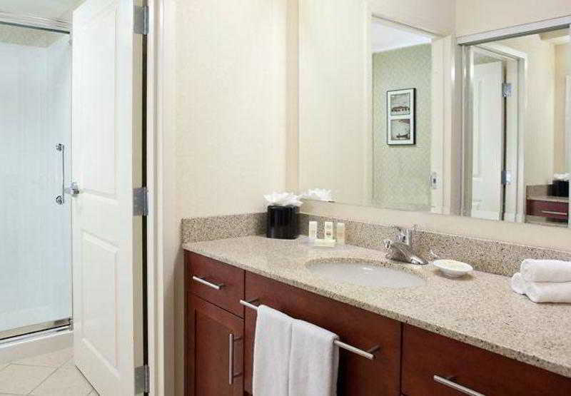 هتل Residence Inn By Marriott Moncton