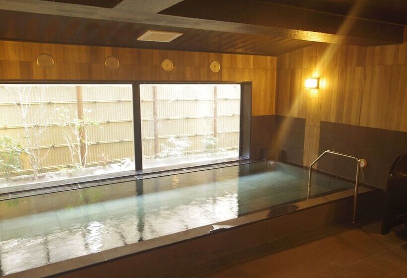 בית מלון כפרי Route Inn Kumamoto Ekimae