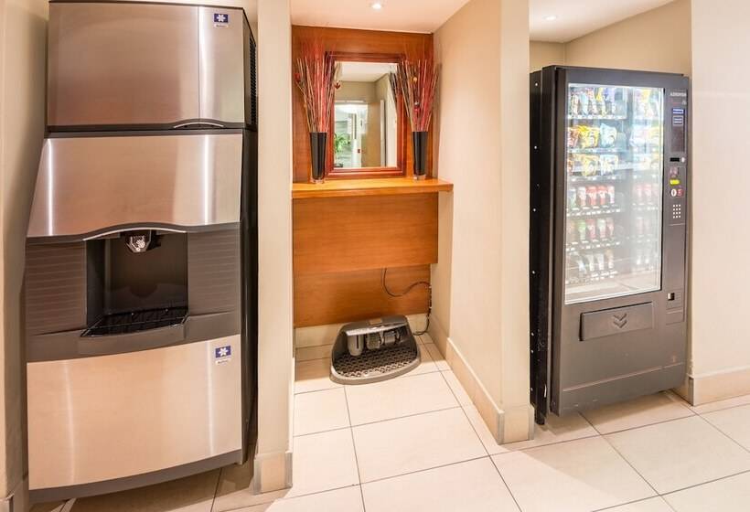 בית מלון כפרי Town Lodge Roodepoort