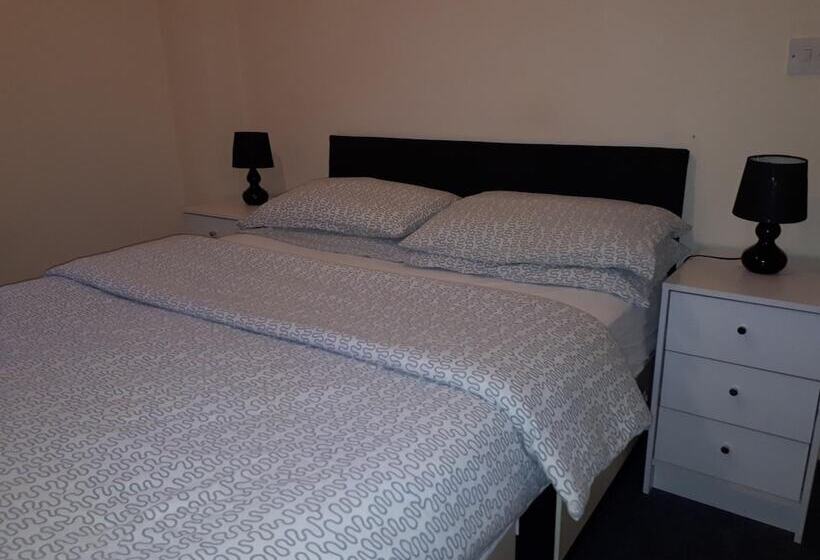 Shamrock Guest House