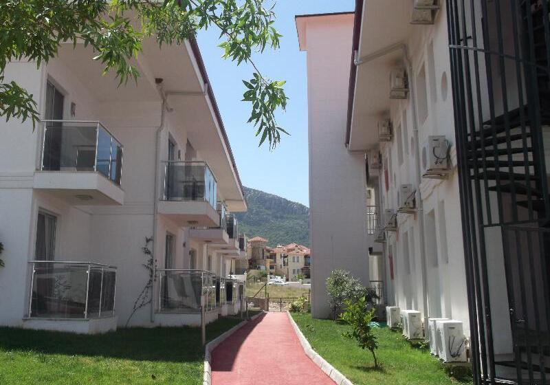 Sunshine Holiday Resort  All Inclusive