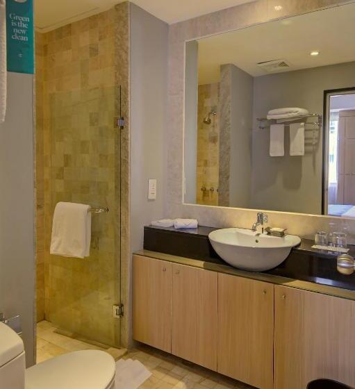 Golden Tulip Balikpapan Hotel & Suites